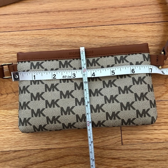 Michael Kors Belt Bag Waist Fanny Pack New Signature Logo - Picture 5 of 6